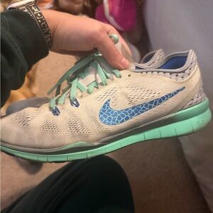 Nike Women's Athletic Shoes - Mint and Blue